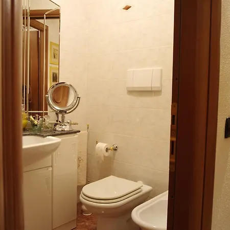 Legnano Attic 아파트 *