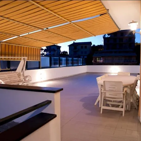Apartman Legnano Attic
